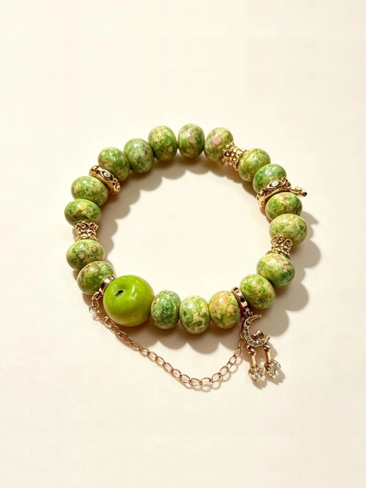 MOMO Cute Green Apple Bracelet-B04