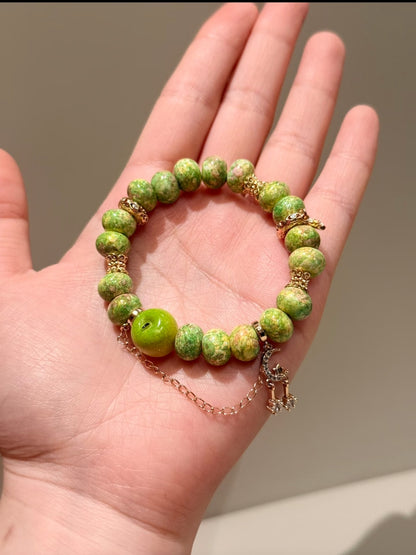 MOMO Cute Green Apple Bracelet-B04