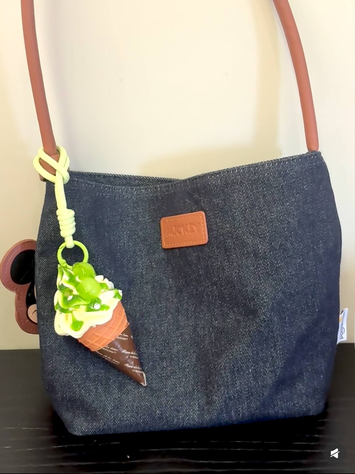 MOMO Realistic Fruit Ice Cream Charms